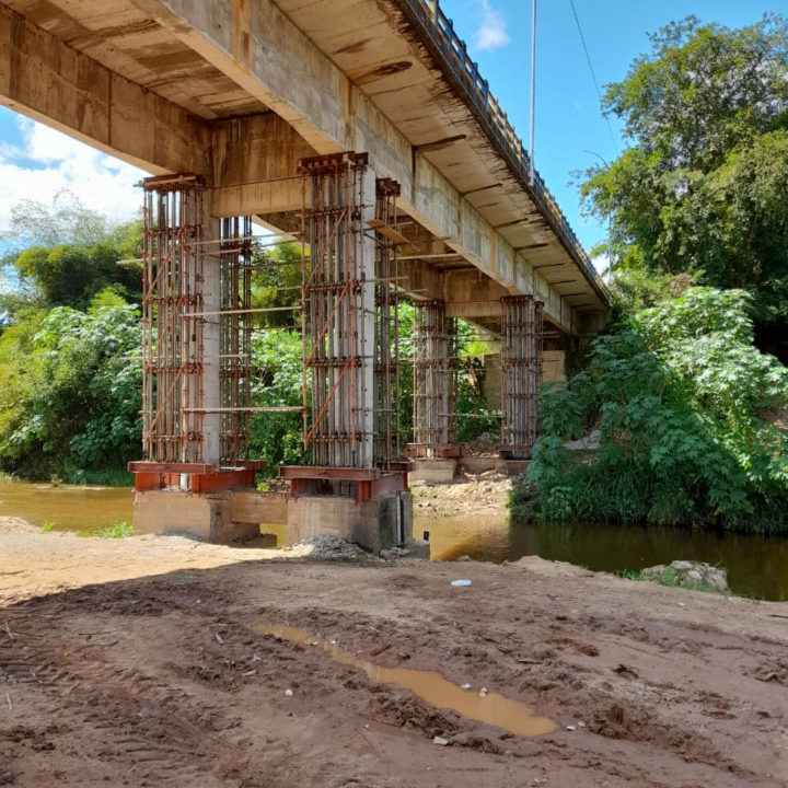 Serviços para recuperação do aterro da cabeceira e da estrutura da ponte sobre o rio Sergipe - ENGENHARIA MC